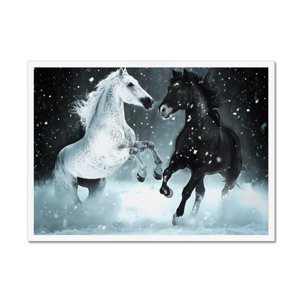 Élégance Givrée dans la Tempête de Neige Framed Print