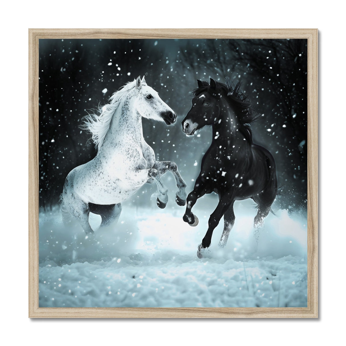 Élégance Givrée dans la Tempête de Neige Framed Print