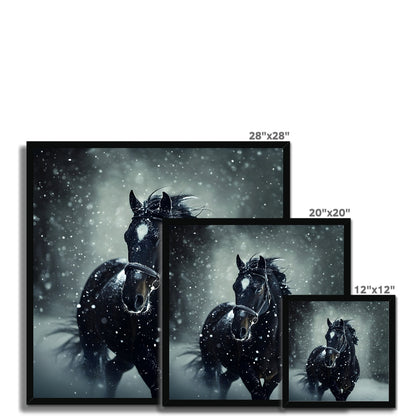 Silence d’Hiver : Cheval sous la Neige Framed Print